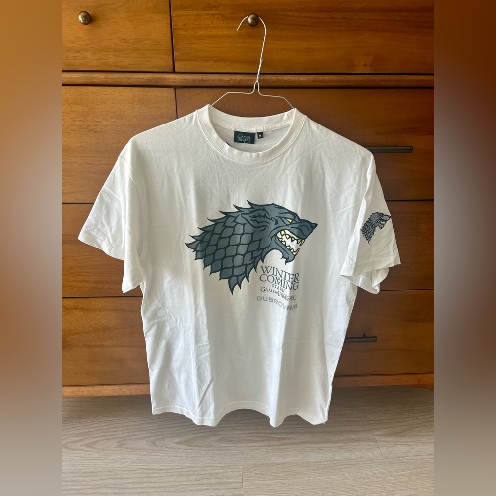 Game of Thrones House Stark Dire Wolf T-Shirt: Size M - Picture 2 of 4